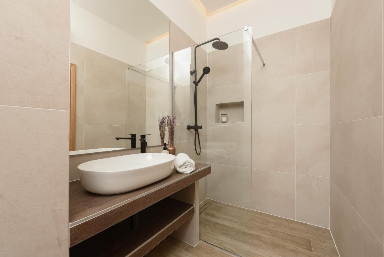 New!Beautiful Modern Bedrooms And Apt Old Town Zadar- Great Location 外观 照片